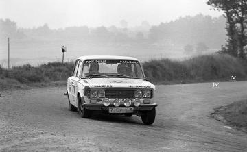 Manolo Madruga–José María Arbós (Seat 1430). Rally Osona 1973 (JAV Foto)